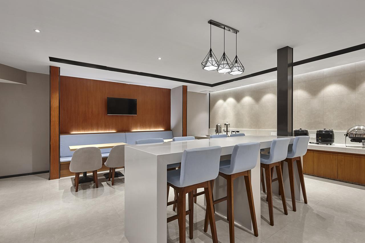 שנג'ן Jtour Inn At Songgang Metro Station מראה חיצוני תמונה